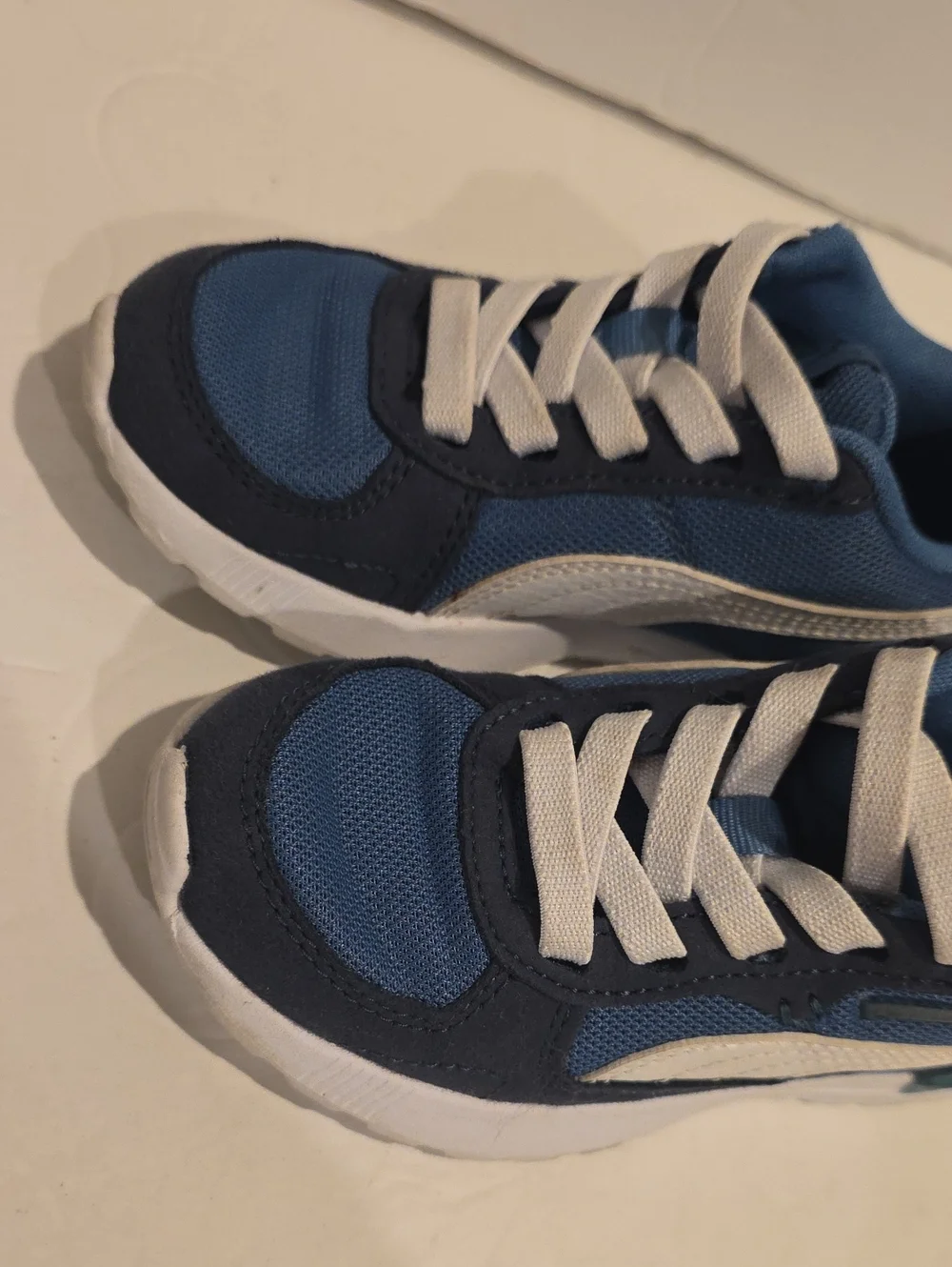 Boys PUMA Graviton Sneakers Size 11 US Blue New Without Box $55 MSRP 79.99